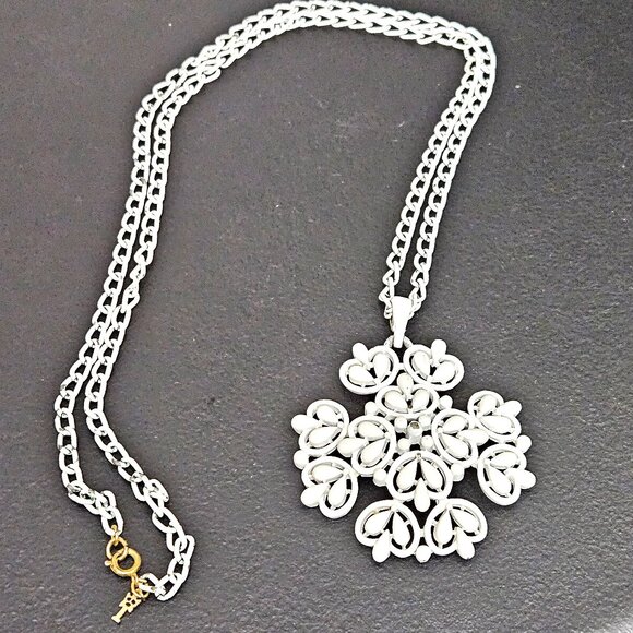 VintageTrifari White Enamel Chain and Pendant Cross Necklace - Picture 1 of 10